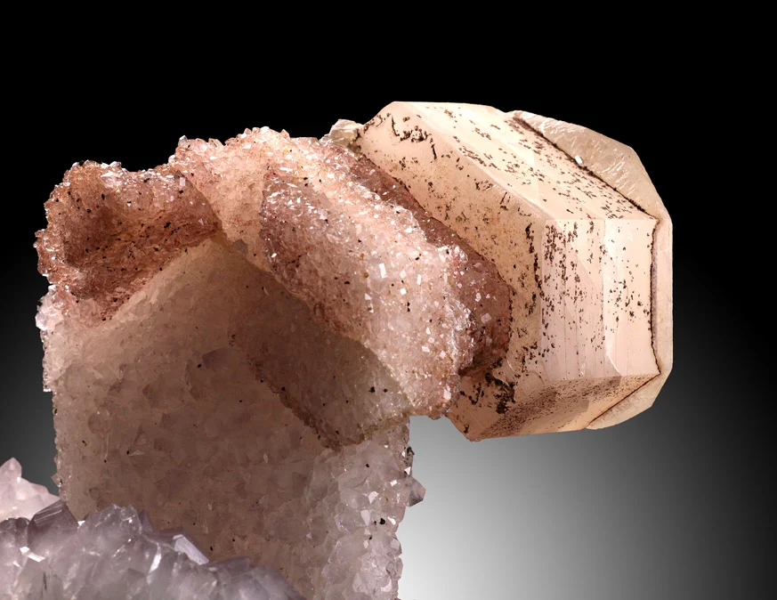 Calcite Showpiece - Image 4