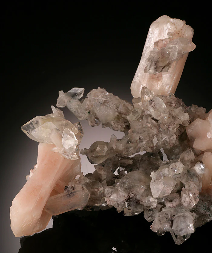 Peach Stilbite and Apophyllite on Druzy Chalcedoy - Image 3